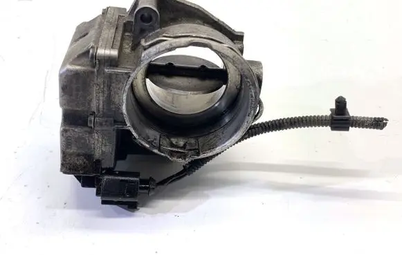 Volkswagen Golf V Engine shut-off valve 03G128063