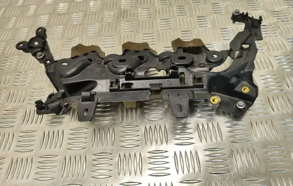 Peugeot Traveller Other engine bay part 9808843180