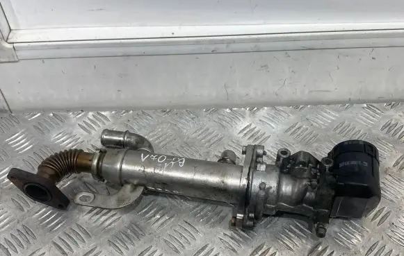 Volvo V70 EGR valve cooler 8653691 993062H H44CA