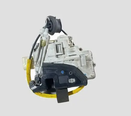 Audi A6 S6 C6 4F Rear door lock 4F0839016A
