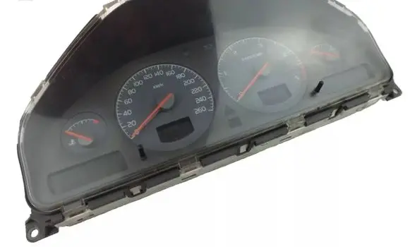 Volvo S80 Speedometer (instrument cluster) 8251279