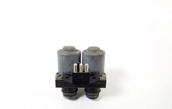 Mercedes-Benz SLK R171 Coolant heater control valve A0018307784