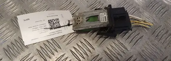 Volkswagen Caddy Heater blower motor/fan resistor 3131090055