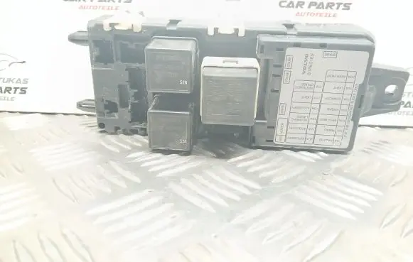 Volvo S40, V40 Fuse module 30865169