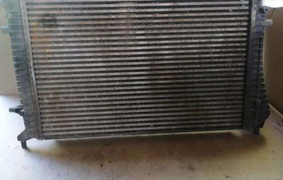 Volkswagen PASSAT B6 Intercooler radiator 3C0145803G N7083001