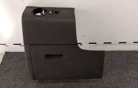 Volkswagen Caddy Fuse box cover 2K1858367E 2K1858925