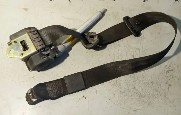 Audi A6 S6 C5 4B Front seatbelt 4B0857706D
