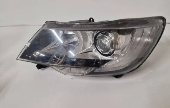 Skoda Superb B6 (3T) Headlight/headlamp 3T1941015F 1EL01131401