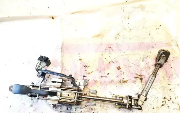 Skoda Fabia Mk1 (6Y) Steering wheel axle