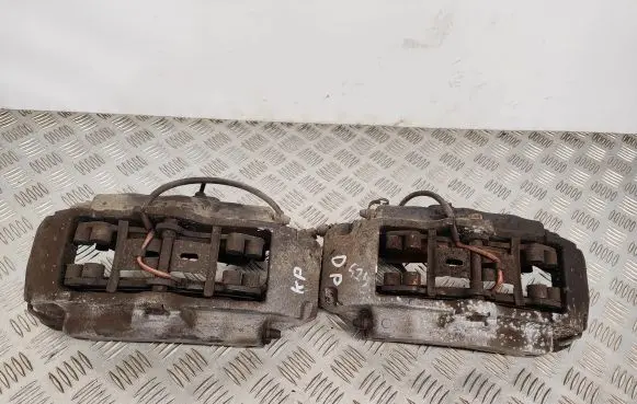 Audi Q7 4L Front brake caliper