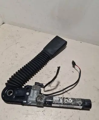 BMW 5 GT F07 Front seatbelt buckle 9115306 4941217970