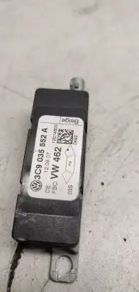 Volkswagen PASSAT B6 Antenna control unit 3C9035552A