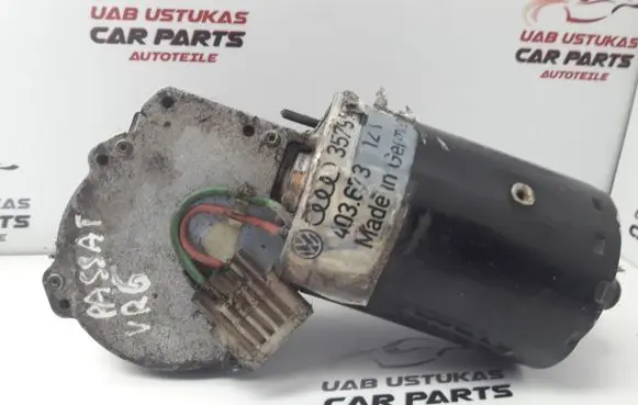 Volkswagen PASSAT B3 Wiper motor 357955113B