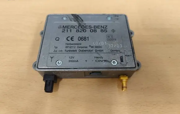 Mercedes-Benz S W220 Aerial antenna amplifier 2118200885 09702112