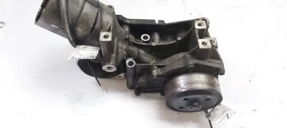 Honda CR-V Oil filter cover 