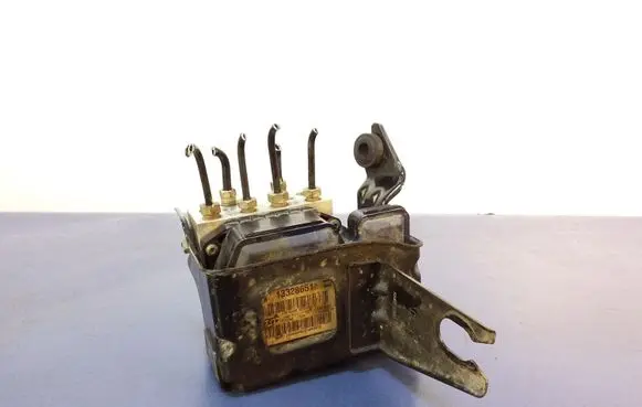Opel Insignia A ABS Pump 13328651