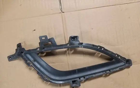 Hyundai i30 Front fog light trim/grill 86564A6030