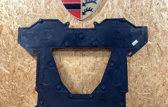 Porsche 911 991 Engine splash shield/under tray 992825523n