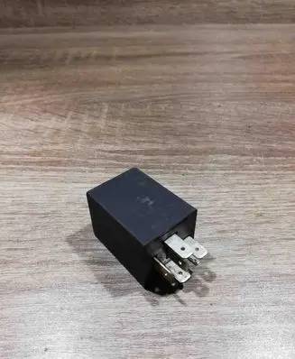 Audi 80 90 S2 B4 Window wiper relay 431955531 229