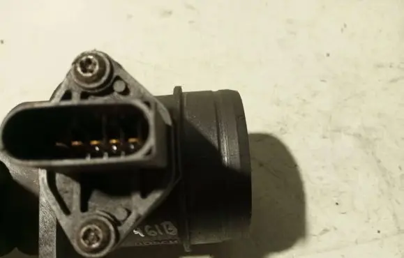 Skoda Octavia Mk2 (1Z) Mass air flow meter 038906461B 0281002531
