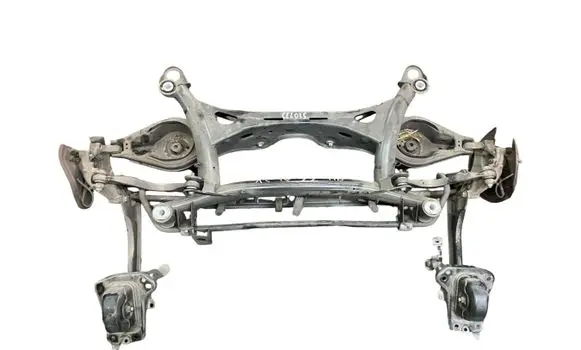 Volvo XC40 Rear axle beam 