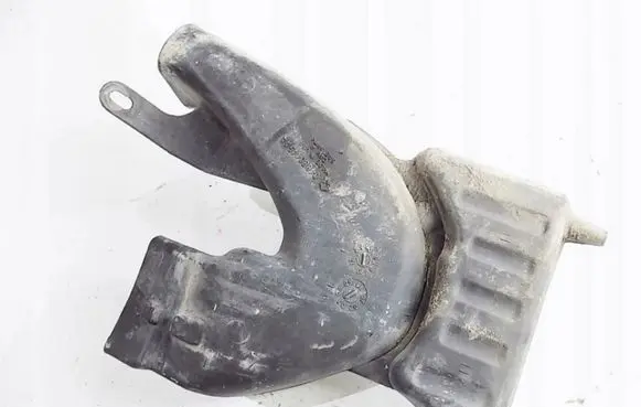 Chrysler Grand Voyager IV Intake resonator 
