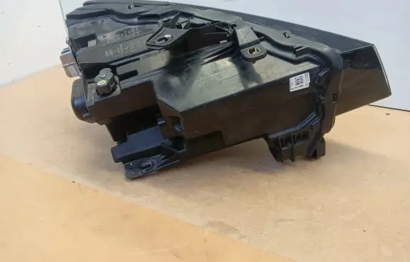 Audi Q2 - Headlight/headlamp 81A941011