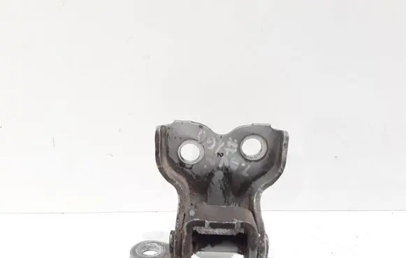 Toyota Avensis T250 Front door lower hinge 
