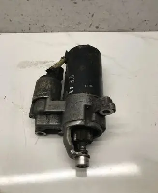 Audi A5 8T 8F Starter motor 