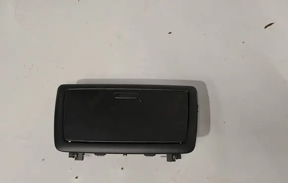 BMW 1 E81 E87 Glove box set 