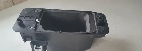 Volkswagen Golf VII Other engine bay part