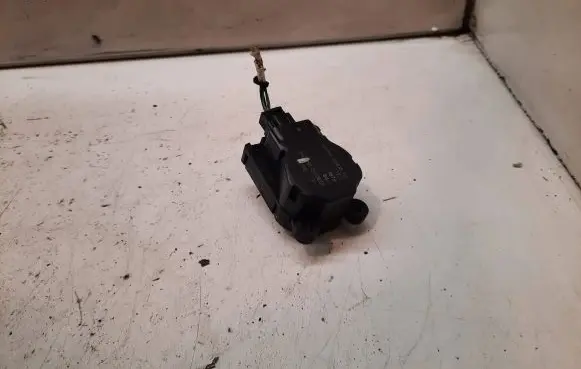 Ford Focus C-MAX Air flap motor/actuator 3M5H19E616AB