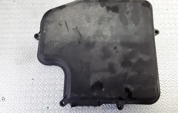Volkswagen PASSAT B5.5 Fuse box cover 8D1907613A