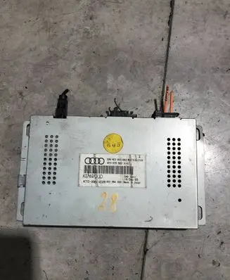 Audi A6 S6 C6 4F Antenna control unit 4E0910563B 4E0035563