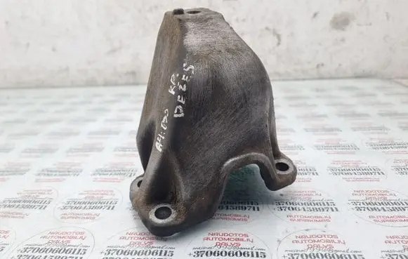 Audi A4 S4 B5 8D Gearbox mounting bracket 8D0399113AB 8D0399113