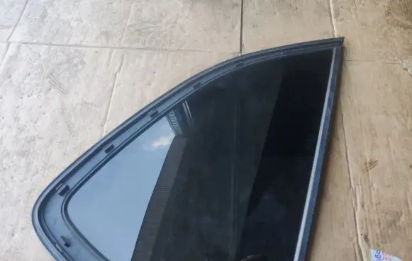 BMW X5 F15 Rear side window