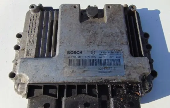 Renault Laguna II Engine control unit/module 8200527713
