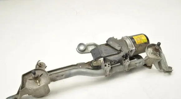 Nissan Note (E11) Front wiper linkage and motor 54525311