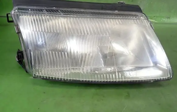 Volkswagen PASSAT B5 Headlight/headlamp