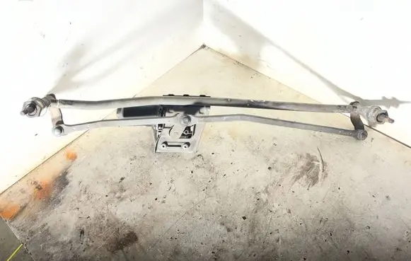 Iveco Daily 6th gen Front wiper linkage