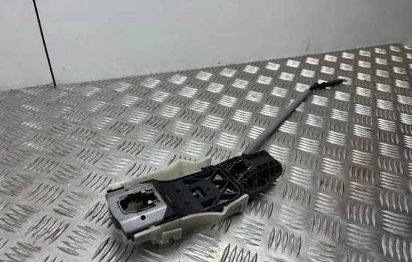 Front door exterior handle/bracket