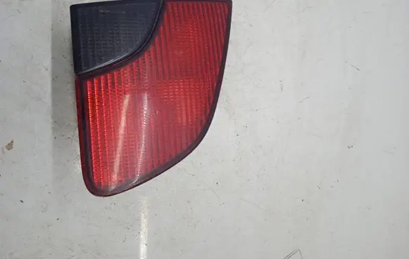 Peugeot 406 Rear/tail lights 5040