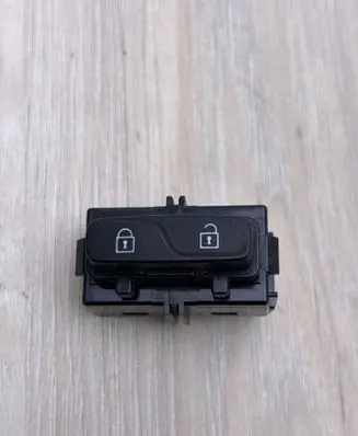 Volvo XC60 Central locking switch button 31318988 11W331