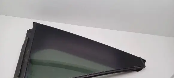 Honda Accord Rear vent window glass 43R005844 D0T23