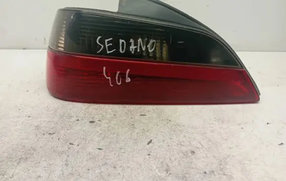 Peugeot 406 Rear/tail lights LP1G12AD