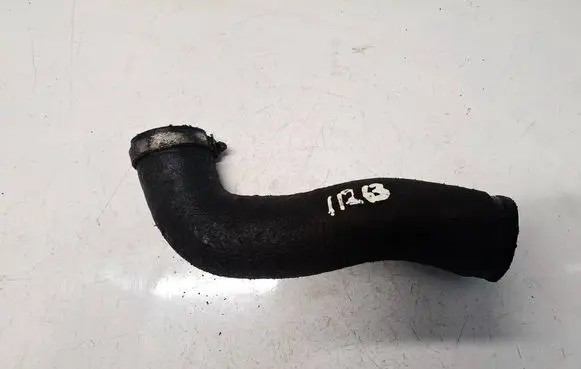 Volvo V70 Engine coolant pipe/hose 