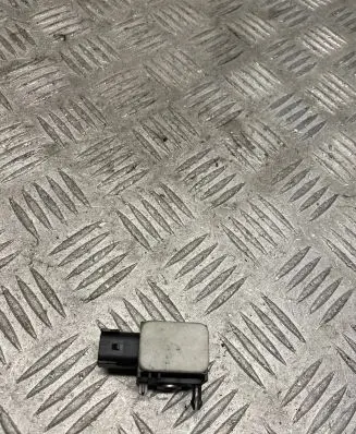 Hyundai Santa Fe Airbag deployment crash/impact sensor 959202B000