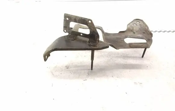 Mercedes-Benz R W251 Pneumatic air compressor holding bracket A2513210040