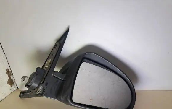 Mitsubishi Colt Front door electric wing mirror 7632A164 E9024259 024259