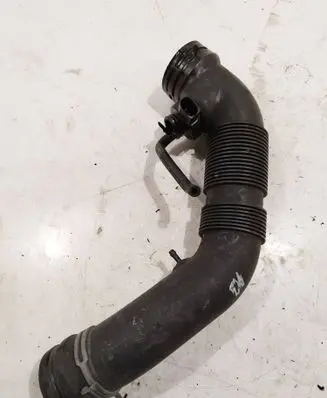 Audi A3 S3 8P Air intake hose/pipe 1k0129684